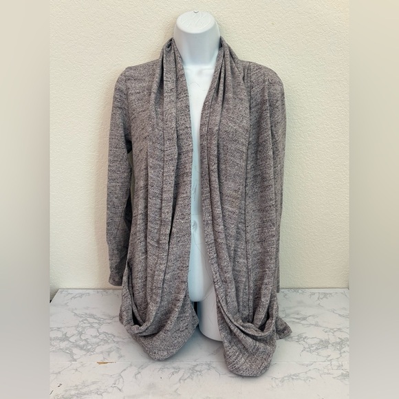 UGG Sweaters - Ugg Sweater Womens M Gray Cardigan Casual Open Preppy Long Sleeve Pockets​